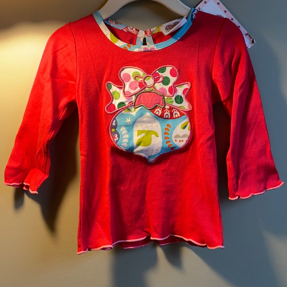 NWT Cute Holiday Set. Ann Loren. 24m.